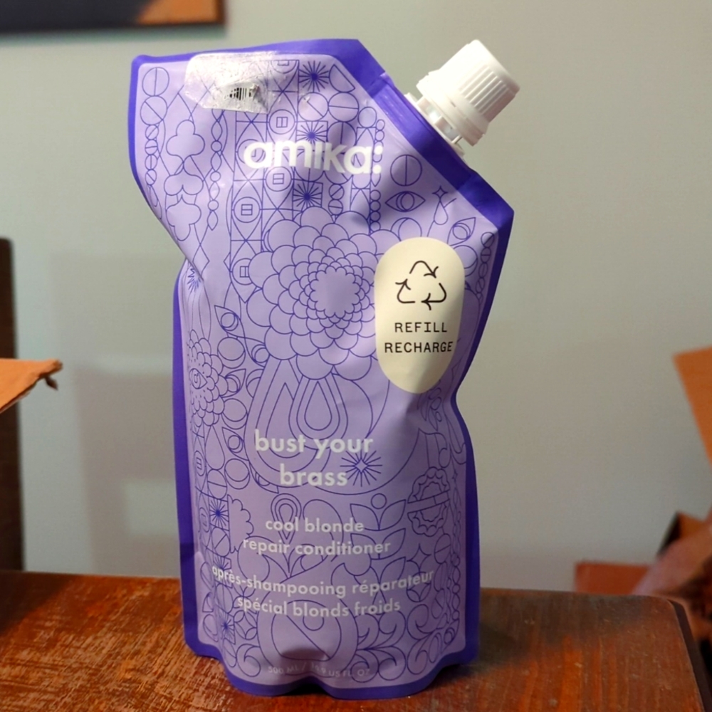 Amika Bust your brass conditioner